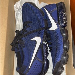 Nike VaporMax Flyknit Sneakers - Navy/Black/White